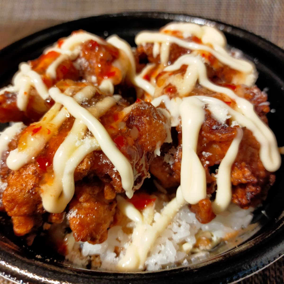 スイートチリマヨ丼【唐揚げ8個ご飯400グラム】