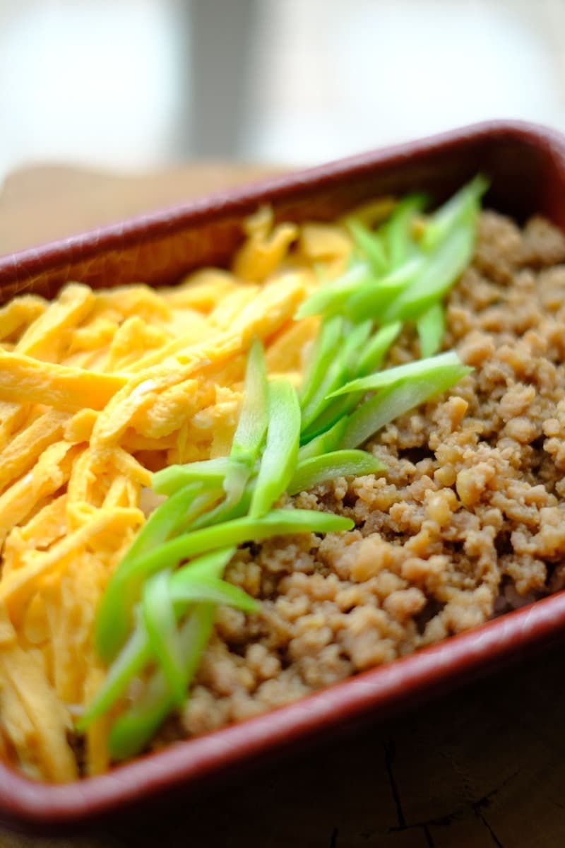 鹿野地鶏そぼろ弁当