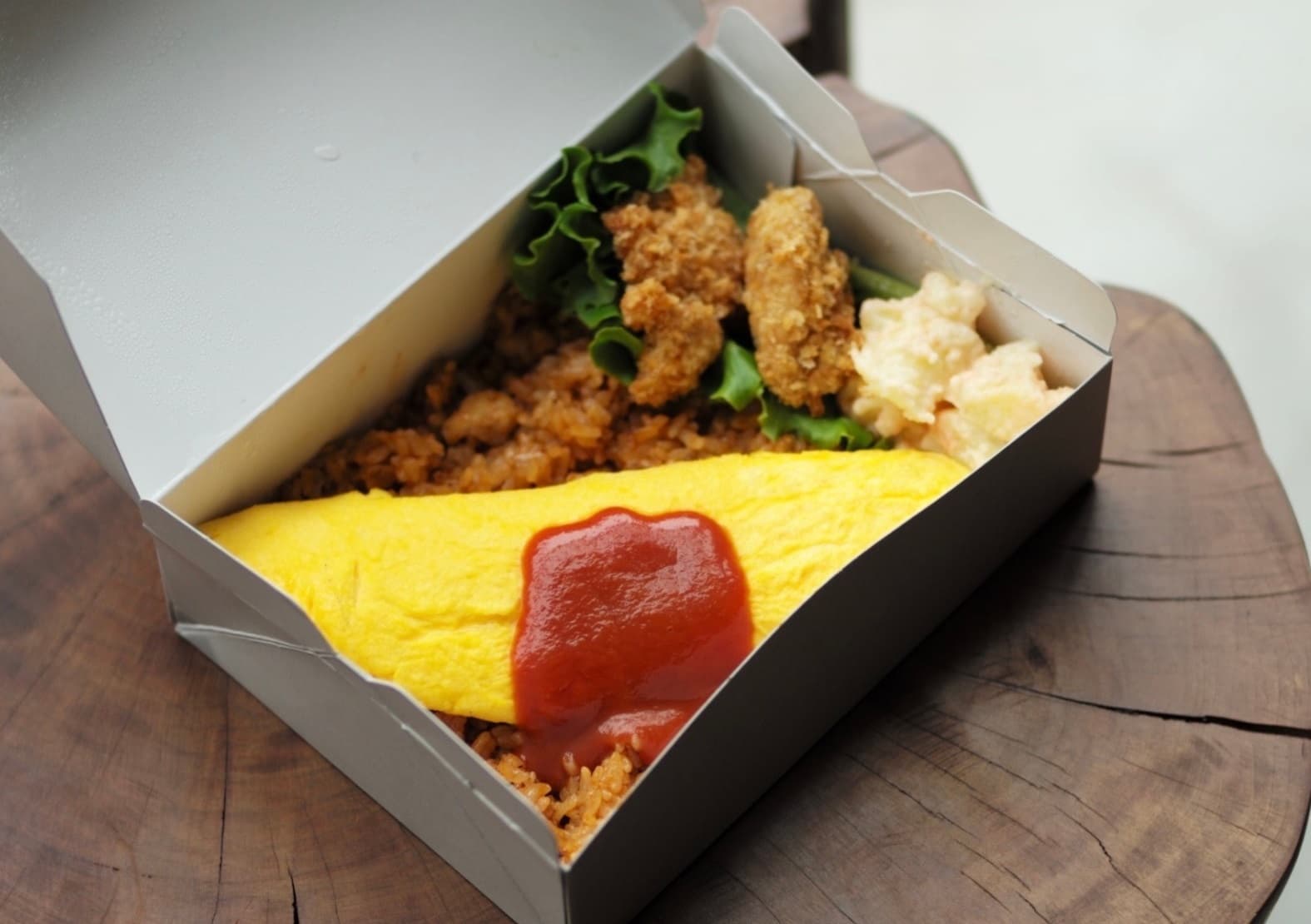 チキン弁当（オムライス）