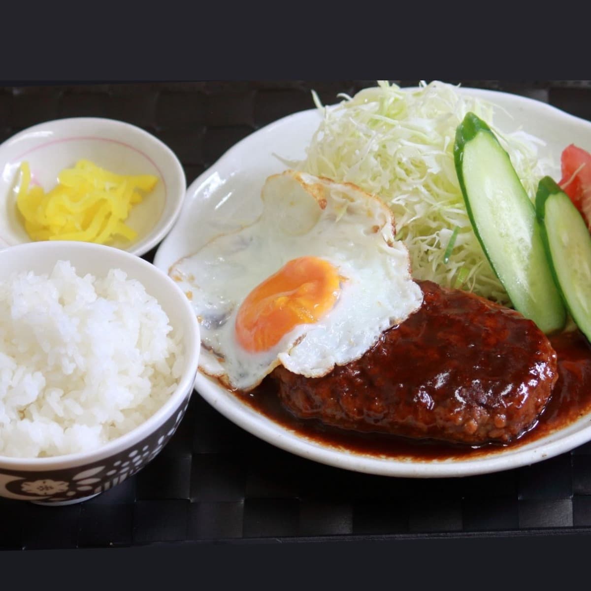 ハンバーグ弁当